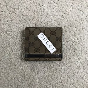 Men’s Authentic Gucci Logo Wallet $150 OBO!